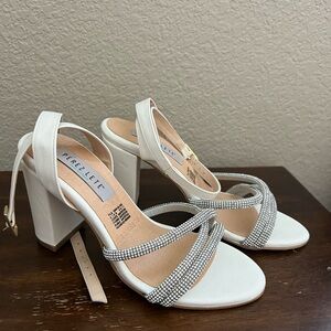White Rhinestone Strappy Block Heel Sandals| Size 5